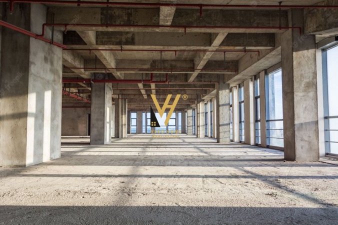 Tirane, shitet dyqan Kati 0, 101 m² 518.000 € (RRUGA E BURGUT)
