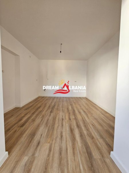 Tirane, shitet apartament 1+1 Kati 5, 44 m² 106.000 € (Tek 21 Dhjetori, prane Mozzaikut - ID 4119417)