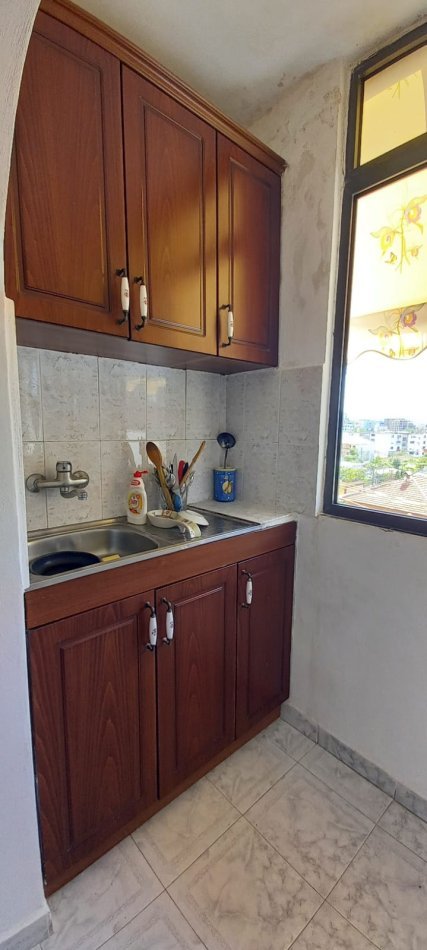Tirane, shitet apartament 1+1 Kati 5, 56 m² 85.000 € (Ali Dem)