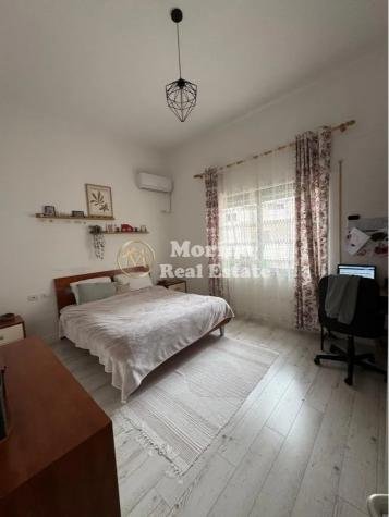 Tirane, jepet me qera apartament 2+1 Kati 2, 85 m² 400 € (Fresku)