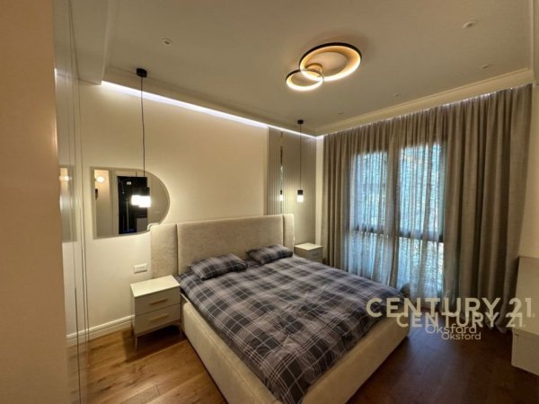 Tirane, jepet me qera apartament 2+1 Kati 8, 109 m² 1.500 € (21 dhjetori)