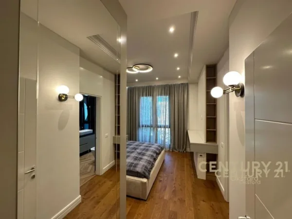 Tirane, jepet me qera apartament 2+1 Kati 8, 109 m² 1.500 € (21 dhjetori)