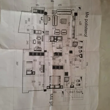 Tirane, jepet me qera apartament 3+1+Ballkon Kati 5, 120 m² 750 € (ALI DEMI)