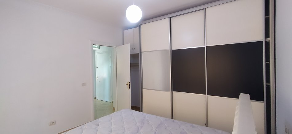 Tirane, jepet me qera apartament 1+1+Ballkon Kati 6, 75 m² 490 € (VIZION PLUS, DON BOSKO)