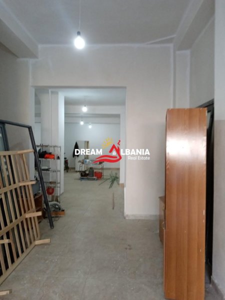 Tirane, jepet me qera magazine Kati 0, 140 m² 1.200 € (Ne Rrugen Pjeter Budi, prane Tregut Elektrik - ID 4281279)