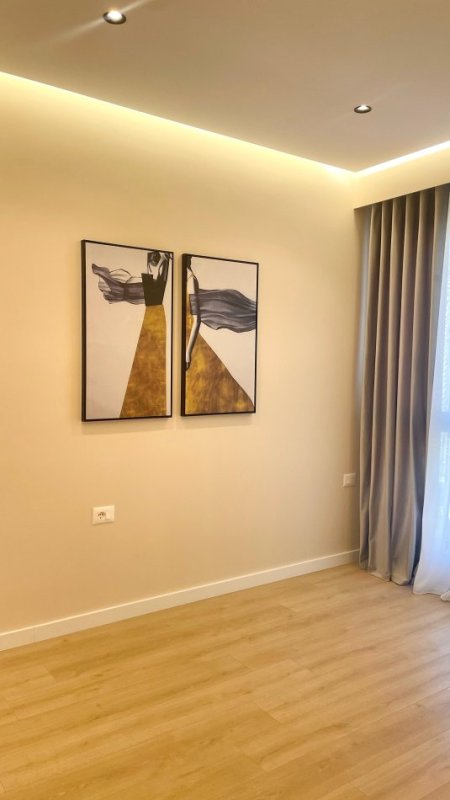 Tirane, shitet apartament 2+1 Kati 3, 107 m² 275.000 € 