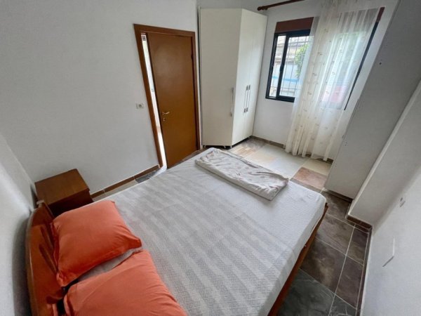 Tirane, jepet me qera shtepi 2+1 Kati 1, 65 m² 370 € (5 Maji)