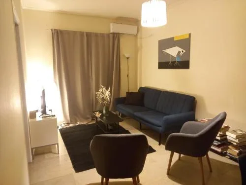 Tirane, jepet me qera apartament 1+1+Ballkon Kati 5, 75 m² 400 € (astir)