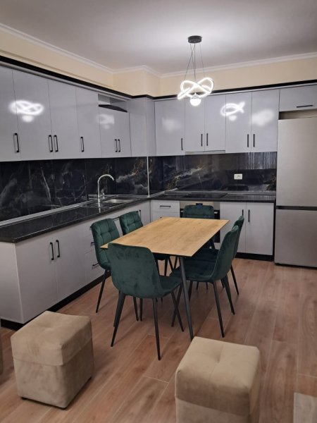 Tirane, shitet apartament 2+1 Kati 2, 84 m² 108.000 € (Univers City)