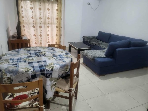 Tirane, jepet me qera apartament 2+1+Ballkon Kati 3, 90 m² 470 € (Unaze e re, Astiri)