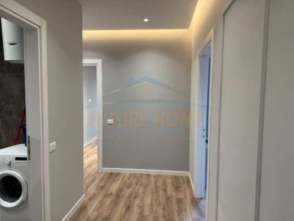 Tirane, jepet me qera apartament 2+1 Kati 4, 100 m² 700 € (Rruga e Dibres)