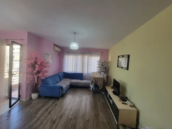 Tirane, shitet 2+1+Ballkon Kati 5, 98 m² 148.000 € (Teodor Keko Astir)