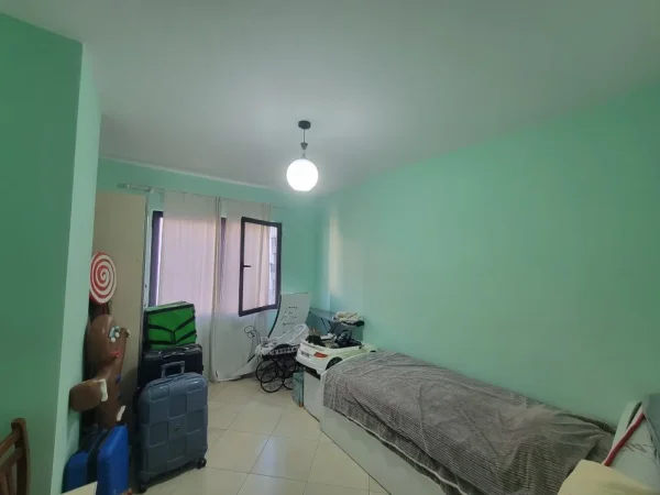 Tirane, shitet 2+1+Ballkon Kati 5, 98 m² 148.000 € (Teodor Keko Astir)