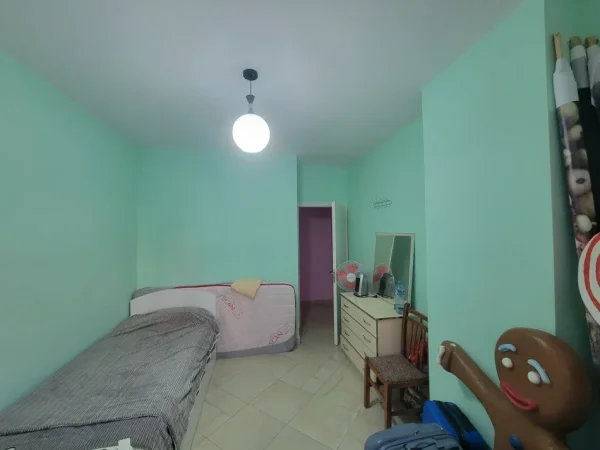 Tirane, shitet 2+1+Ballkon Kati 5, 98 m² 148.000 € (Teodor Keko Astir)