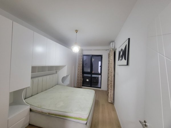 Tirane, jepet me qera apartament 1+1 Kati 10, 70 m² 570 € (Rruga Dibres)