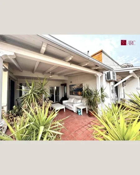 Tirane, shitet apartament+verande | Penthouse 2+1+Aneks+Ballkon Kati 10, 197 m² 590.000 € (Blloku)