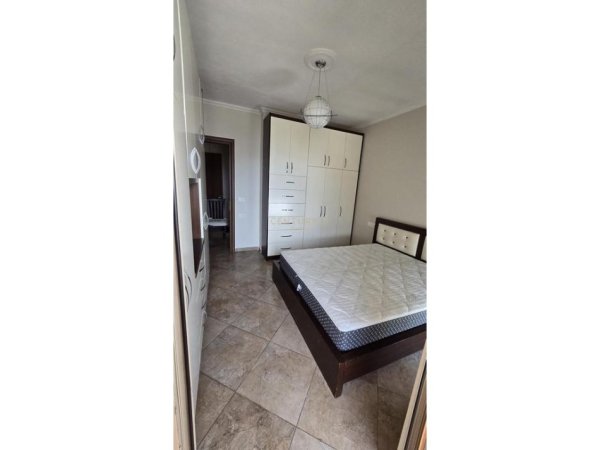 Tirane, jepet me qera apartament 1+1 Kati 6, 55 m² 430 € (Yzberish.)