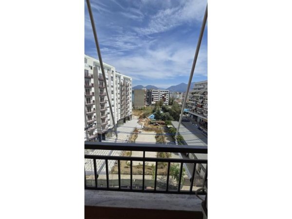 Tirane, jepet me qera apartament 1+1 Kati 6, 55 m² 430 € (Yzberish.)