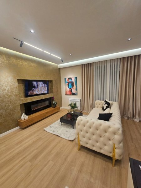Tirane, shitet 2+1 Kati 3, 107 m² 275.000 € (rruga tefta tashko)