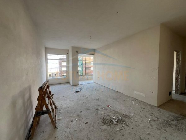 Tirane, shitet apartament 2+1+Ballkon Kati 3, 109 m² 152.000 € (Maji 5)