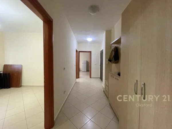 Tirane, jepet me qera apartament 2+1 Kati 3, 88 m² 500 € (OKS114100)