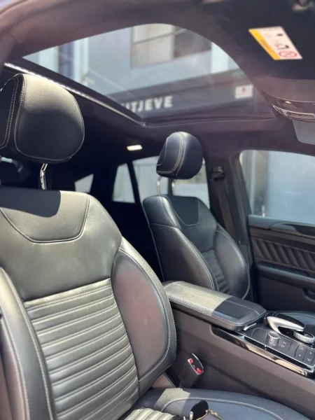 Tirane, shitet ose nderrohet me Apartament SUV | Fuoristrad | Xhip Mercedes Benz GLE 350 D 4 Matic Coupe (kupe) 2019, 52.000 km, 50.000 Euro Nafte, e zeze automatik Klima