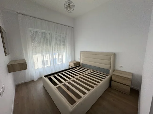 Tirane, jepet me qera apartament 2+1 Kati 5, 100 m² 550 € (Pasho hysa)