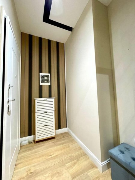 Tirane, jepet me qera apartament 1+1+Ballkon Kati 4, 75 m² 750 € (Delijorgji)