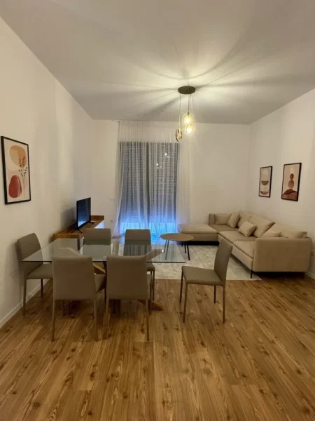 Tirane, jepet me qera apartament 1+1+Ballkon Kati 5, 73 m² 700 € (Delijorgji)