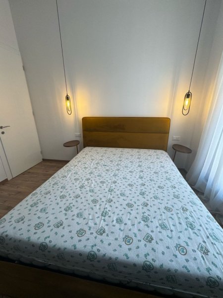 Tirane, jepet me qera apartament 1+1+Ballkon Kati 5, 73 m² 700 € (Delijorgji)