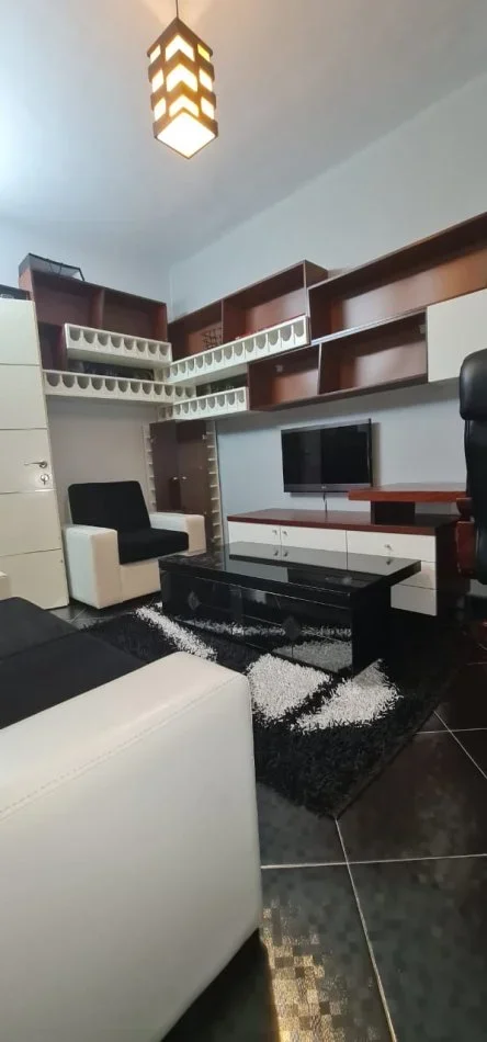 Tirane, jepet me qera apartament , 115 m² 750 € (Bulevardi i ri)