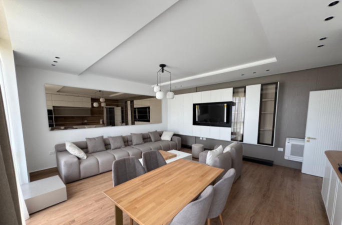 Tirane, jepet me qera apartament 1+1+Aneks+Ballkon Kati 6, 76 m² 700 € (bulevardi i ri)