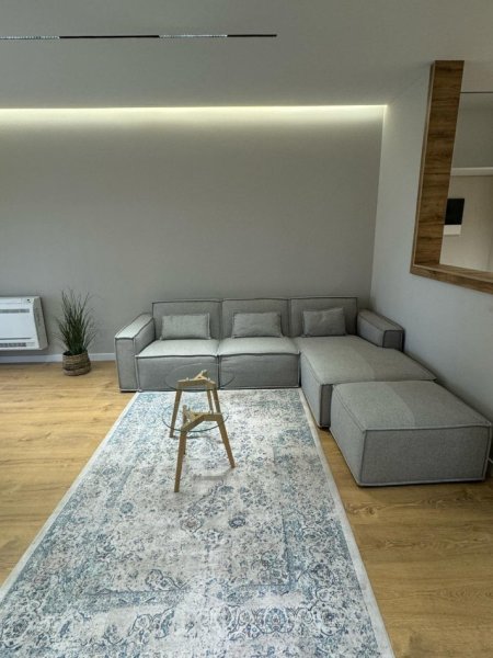 Tirane, jepet me qera apartament 2+1 , 90 m² 1.300 € (Delijorgji)