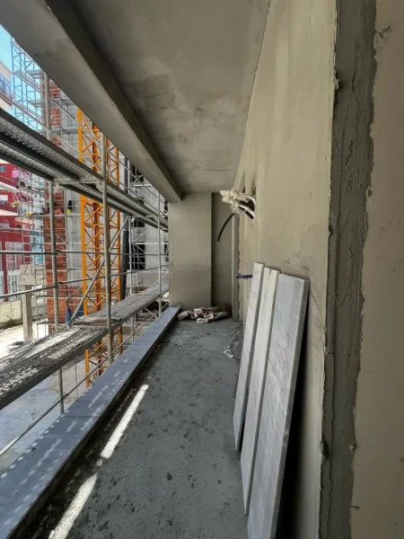 Tirane, shitet apartament 2+1+Ballkon Kati 4, 103 m² 113.000 € (Rruga Lidhja Prizerenit)