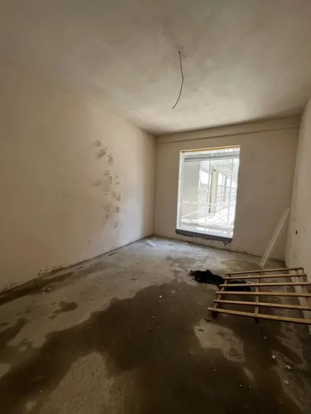 Tirane, shitet apartament 2+1+Ballkon Kati 4, 103 m² 113.000 € (Rruga Lidhja Prizerenit)