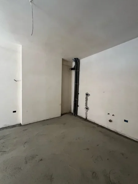 Tirane, shitet apartament 2+1+Ballkon Kati 4, 103 m² 113.000 € (Rruga Lidhja Prizerenit)
