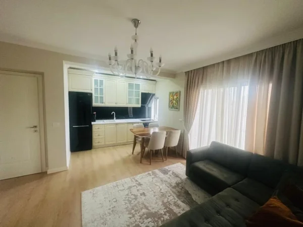 Tirane, jepet me qera apartament 2+1+Aneks+Ballkon Kati 5, 85 m² 650 € (sheshi willson)