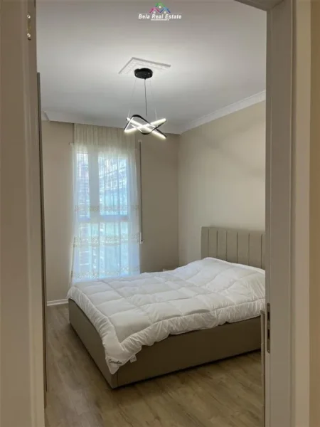 Tirane, jepet me qera apartament 1+1+Ballkon Kati 6, 70 m² 550 € (Don Bosko, Trio Tower Residence)