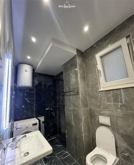Tirane, jepet me qera apartament 1+1+Ballkon Kati 6, 70 m² 550 € (Don Bosko, Trio Tower Residence)
