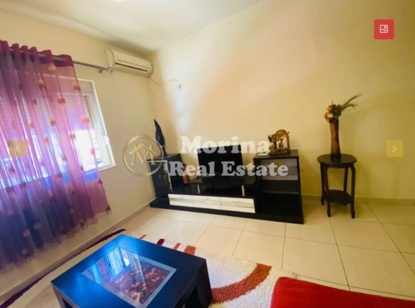 Tirane, jepet me qera apartament 1+1 Kati 1, 65 m² 400 € (Komuna e Parisit)