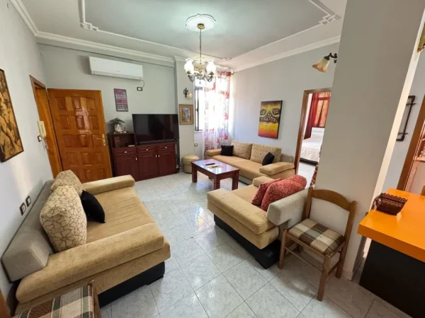 Tirane, jepet me qera apartament 2+1 Kati 2, 100 m² 600 € (Rruga e durrsit)