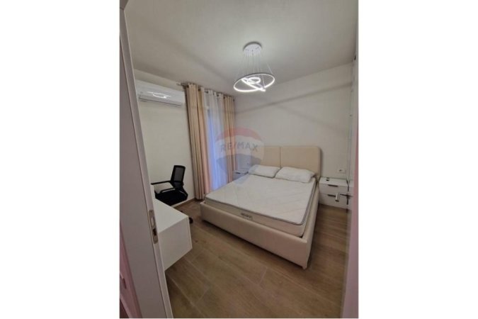 Tirane, shitet apartament 1+1+Aneks+Ballkon Kati 4, 70 m² 124.900 € (Tirana Golden Park)