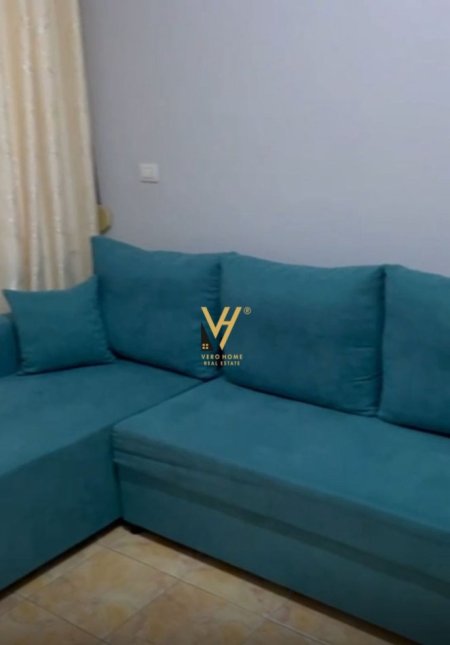 Durres, jepet me qera garsonier 1+1 Kati 3, 32 m² 300 € (DURRES)