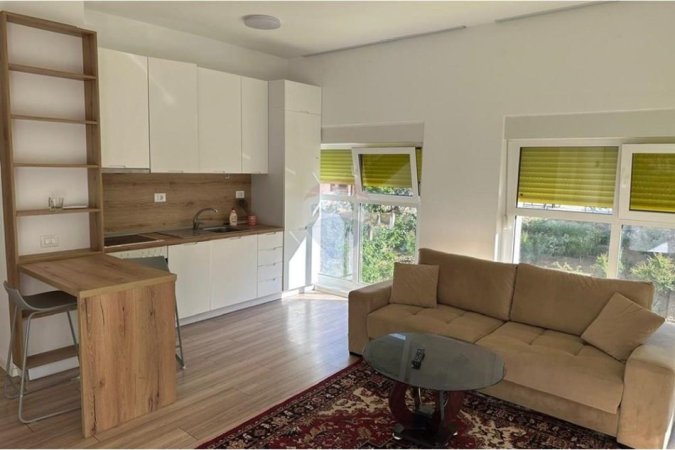 Tirane, jepet me qera apartament 2+1 Kati 4, 81 m² 450 € (Kompleksi Mangalem)