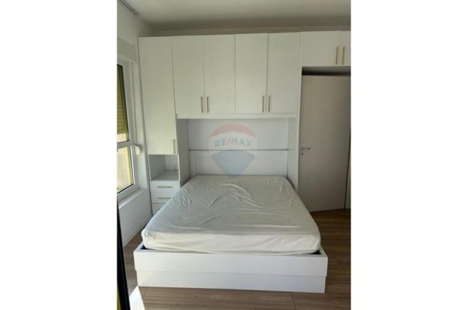 Tirane, jepet me qera apartament 2+1 Kati 4, 81 m² 450 € (Kompleksi Mangalem)