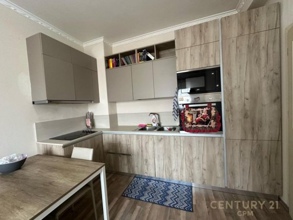 Tirane, jepet me qera apartament 1+1 Kati 9, 72 m² 500 € (Ish Fusha e Aviacionit)