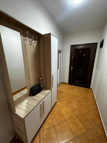 Tirane, jepet me qera apartament 2+1+Ballkon Kati 2, 80 m² 530 € (ish parku)