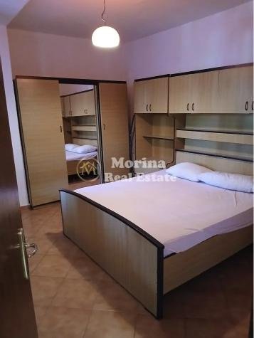 Tirane, jepet me qera apartament 1+1 Kati 1, 60 m² 330 € (Xhamllik)