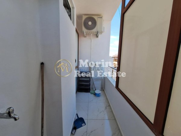 Tirane, jepet me qera apartament 1+1 Kati 3, 65 m² 400 € (Bulevardi Ri/st.Trenit)