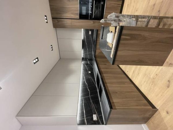 Tirane, jepet me qera apartament 2+1+A+BLK Kati 2, 115 m² 1.100 Euro (Liqeni i Thate)